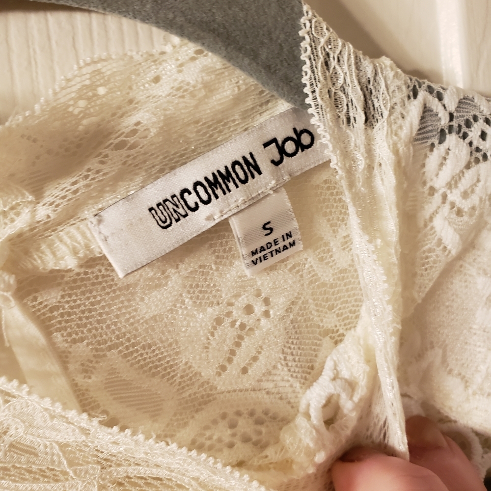 NWT! Uncommon White Lace Accent Blouse (S) - Picture 3 of 3